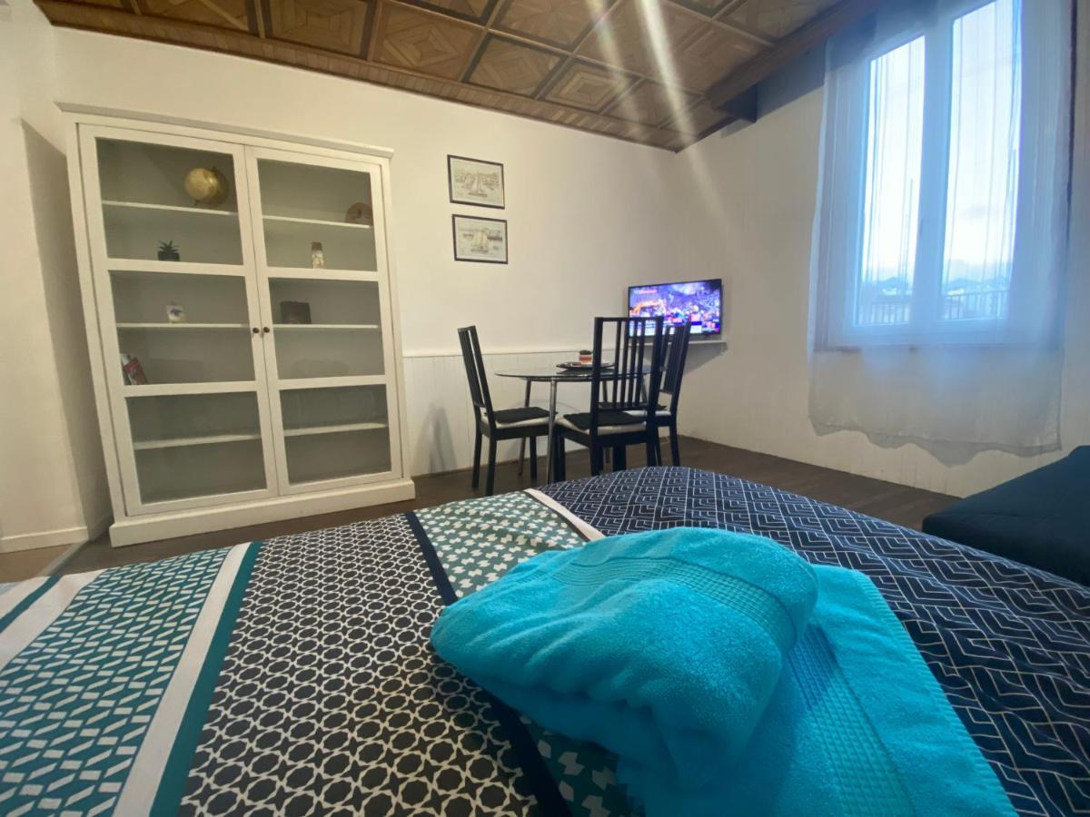 Au Bouquet Troyen - Wifi - Calme Et Tranquillite Lejlighed Troyes Eksteriør billede