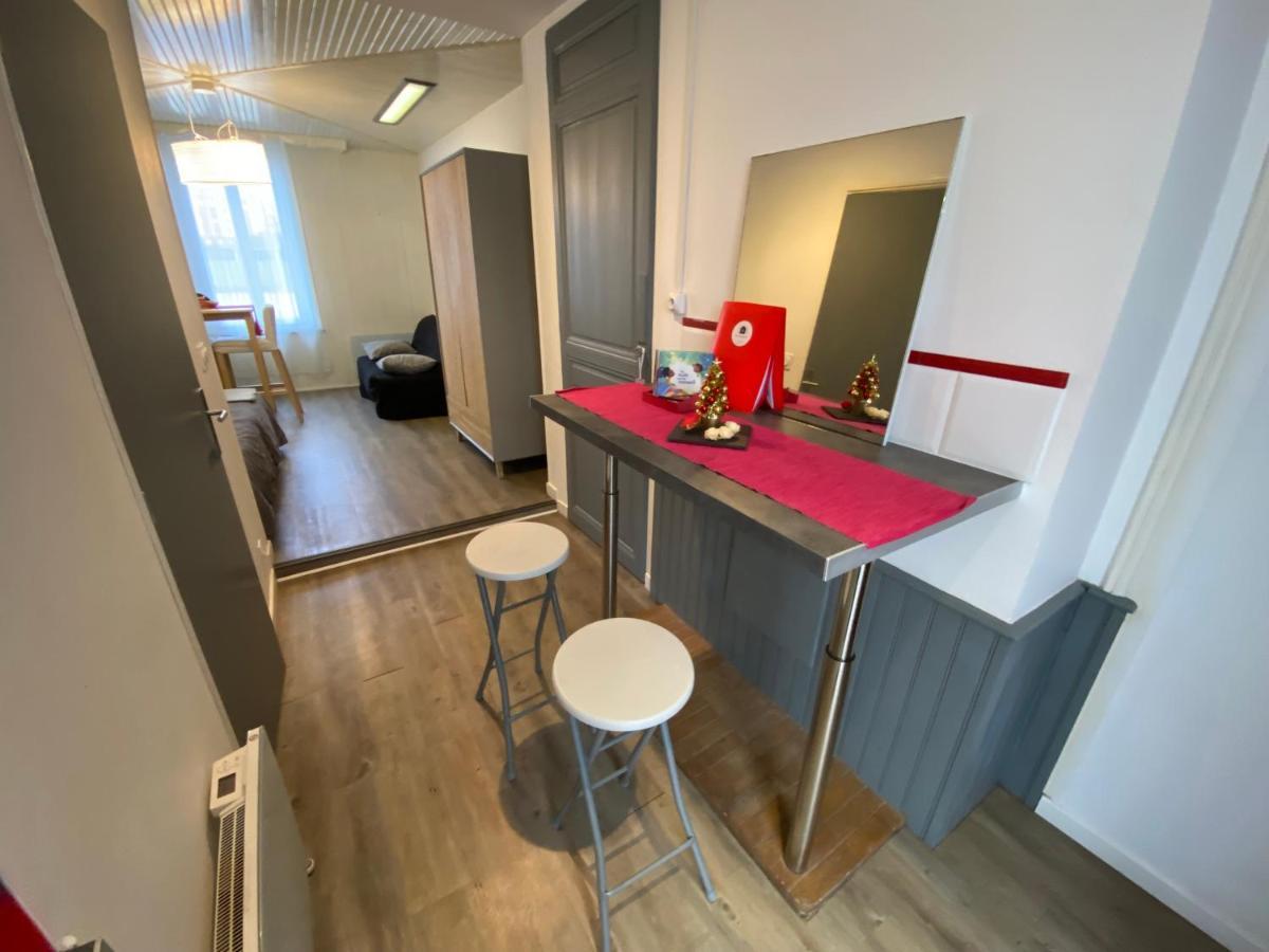 Au Bouquet Troyen - Wifi - Calme Et Tranquillite Lejlighed Troyes Eksteriør billede