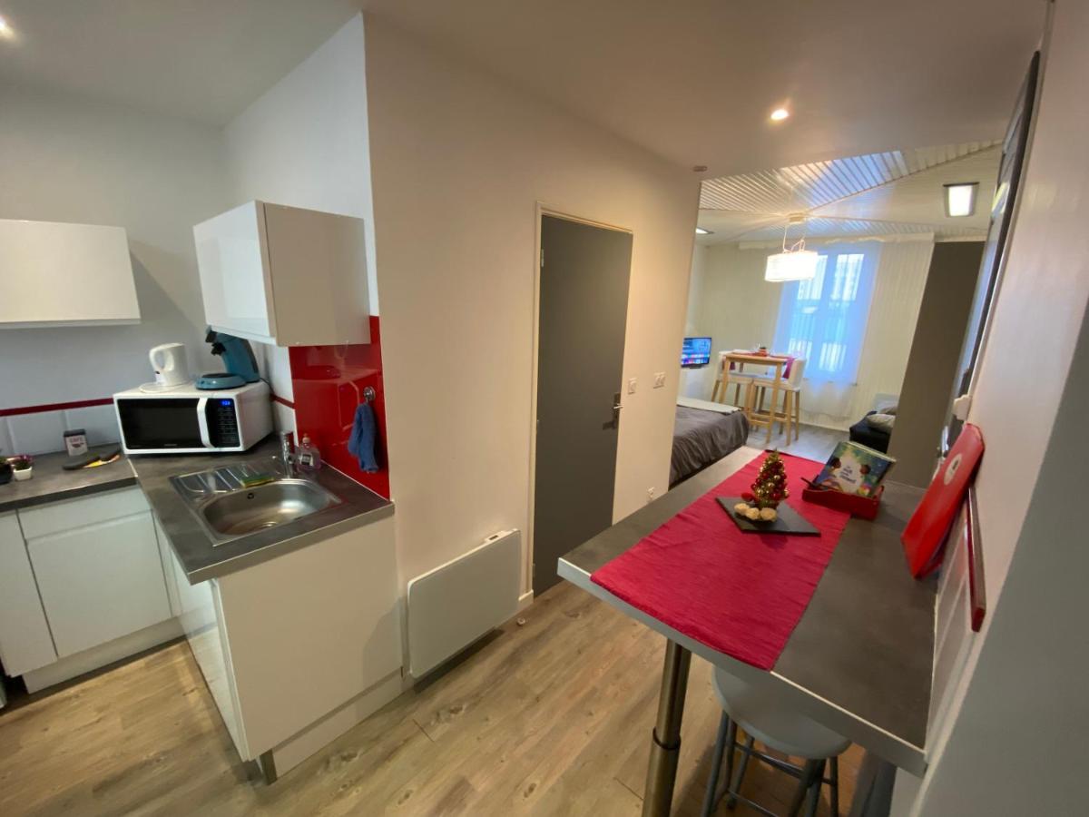 Au Bouquet Troyen - Wifi - Calme Et Tranquillite Lejlighed Troyes Eksteriør billede