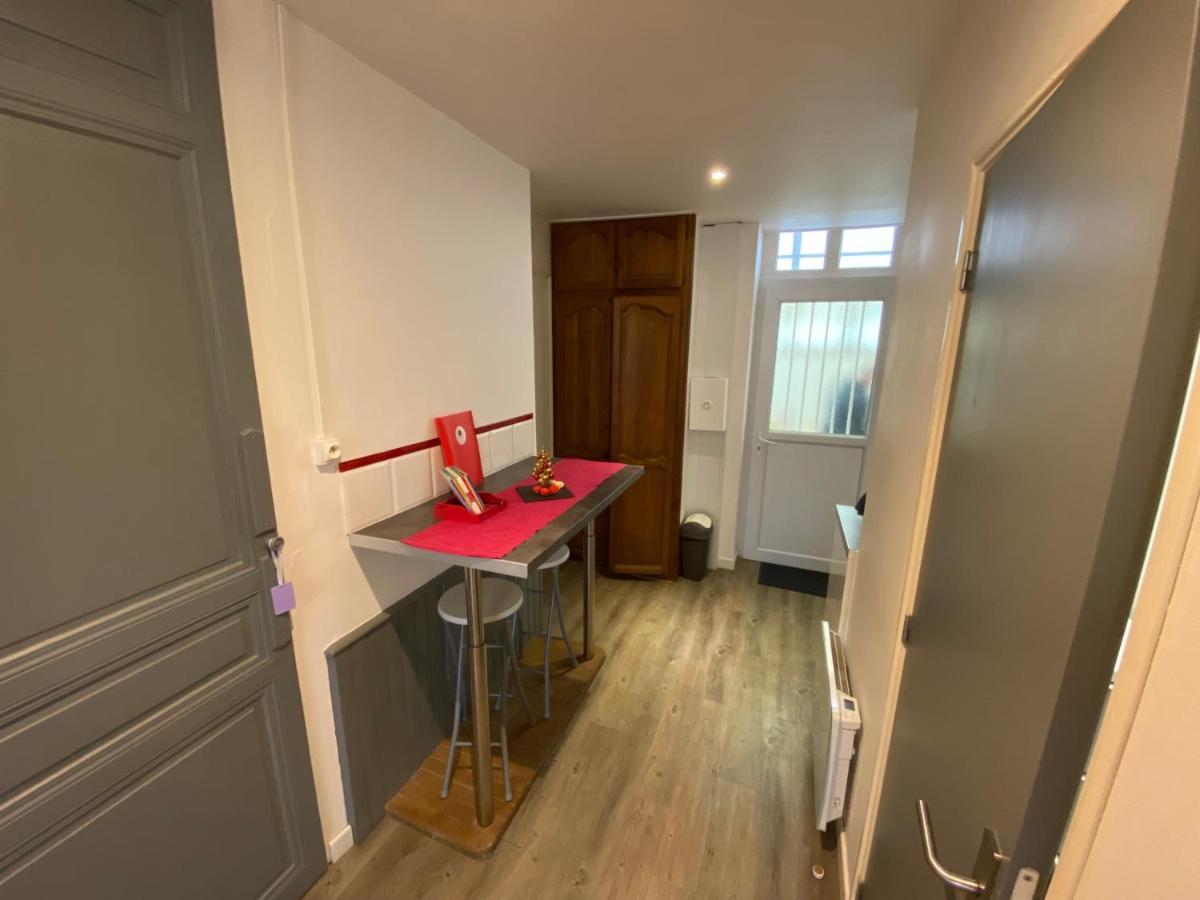Au Bouquet Troyen - Wifi - Calme Et Tranquillite Lejlighed Troyes Eksteriør billede