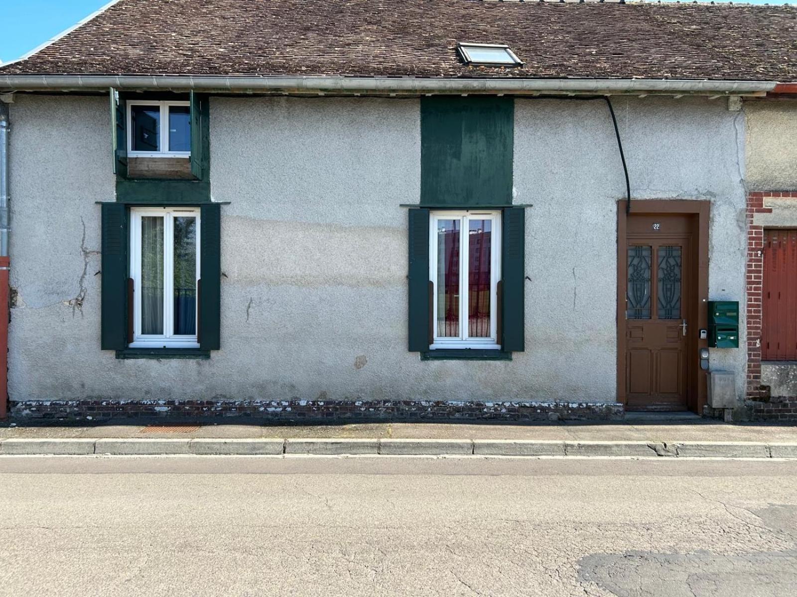 Au Bouquet Troyen - Wifi - Calme Et Tranquillite Lejlighed Troyes Eksteriør billede