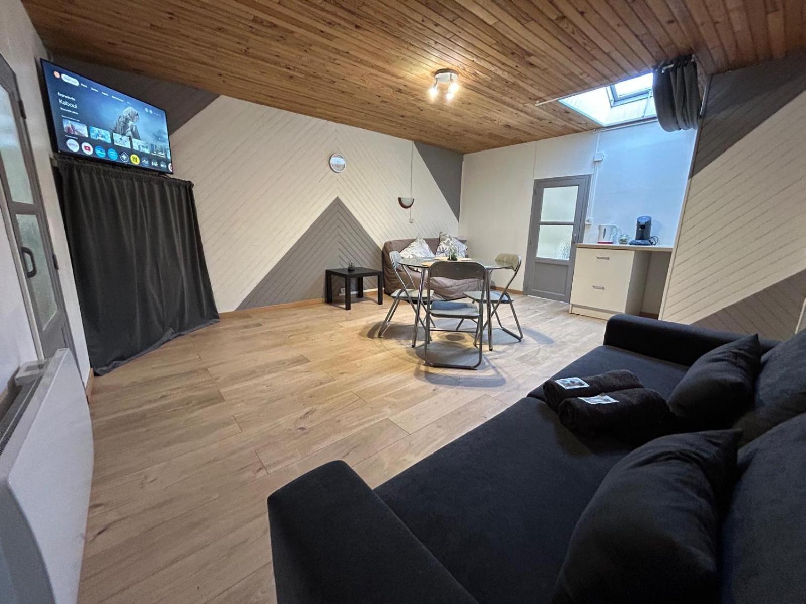 Au Bouquet Troyen - Wifi - Calme Et Tranquillite Lejlighed Troyes Eksteriør billede